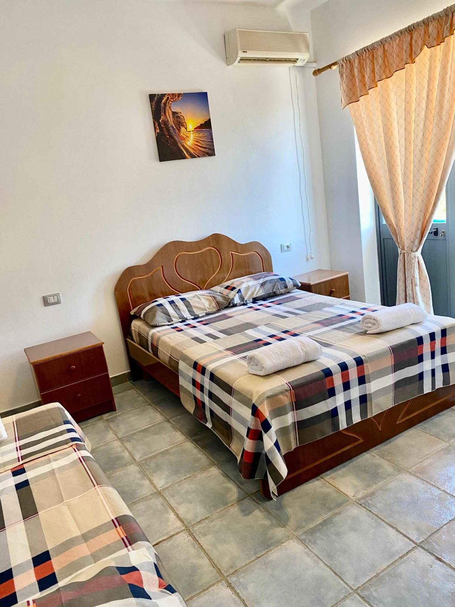Hotel Adriatik Shëngjin Extérieur photo