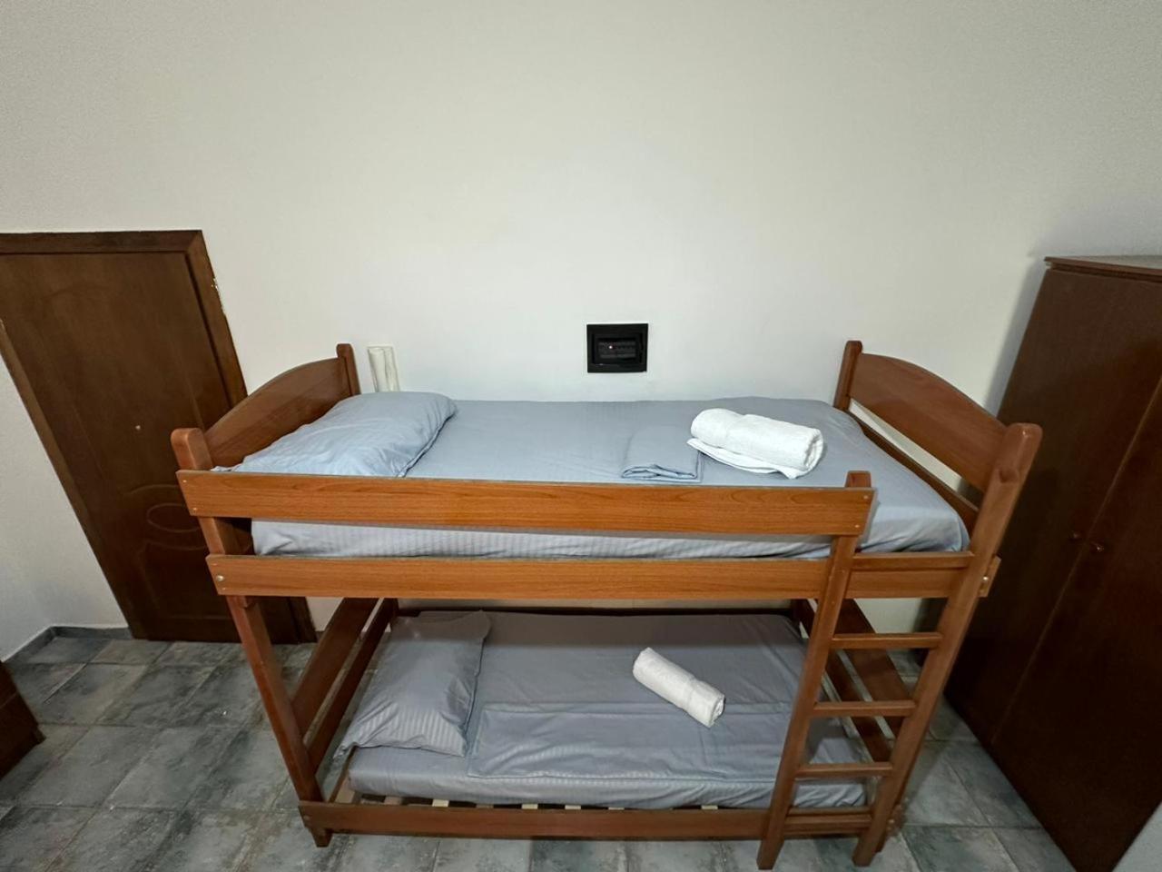 Hotel Adriatik Shëngjin Extérieur photo