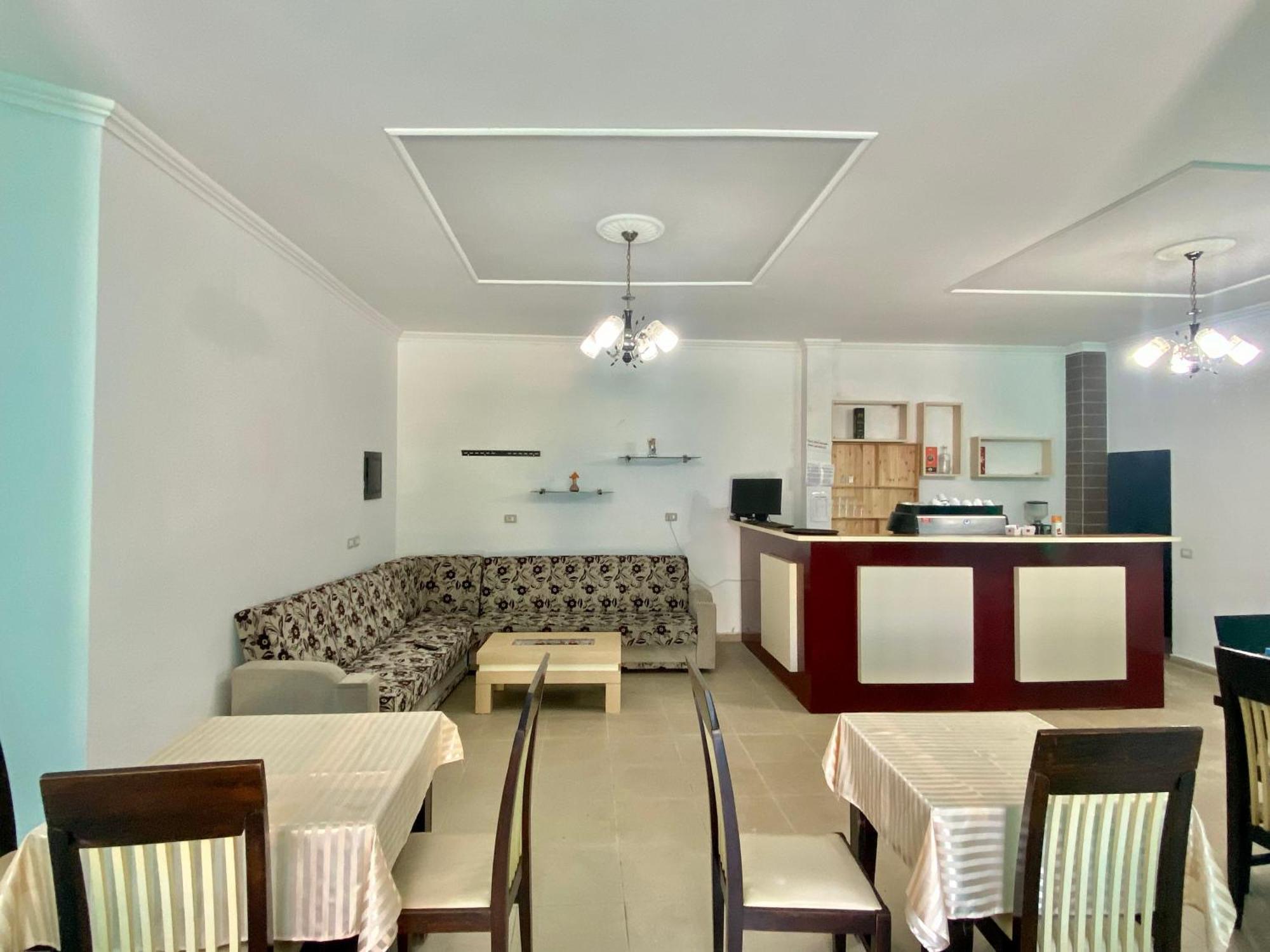 Hotel Adriatik Shëngjin Extérieur photo